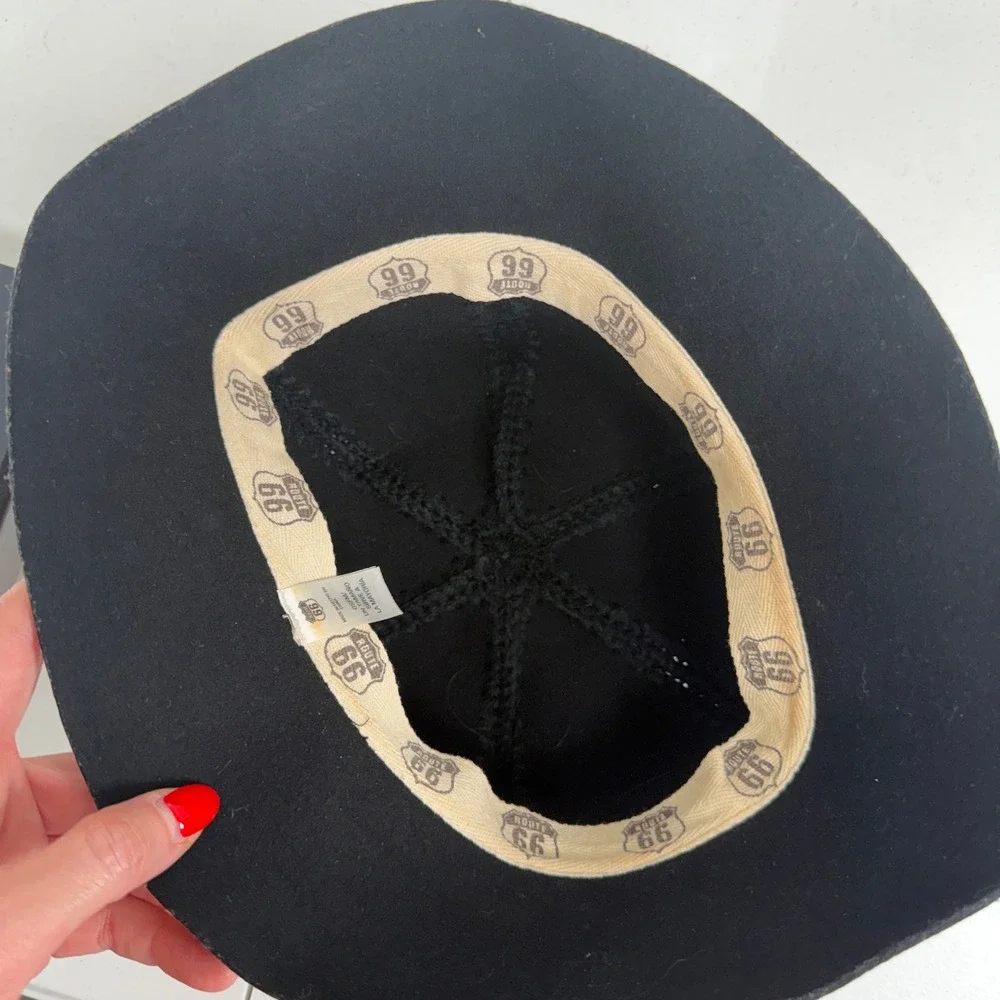 Vintage Y2K Cloche Bucket Hat Black Wool Crochet Flower Trim Winter Boho Retro